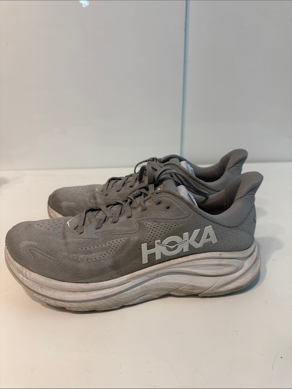 Used Hoka Clifton 10 men’s 10.5 D gray athletic shoes